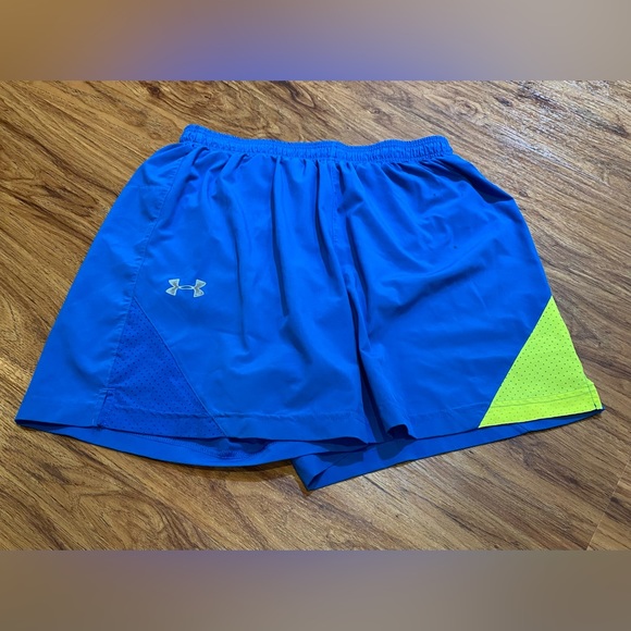 Under Armour Men’s Heat Gear Shorts - Picture 1 of 2